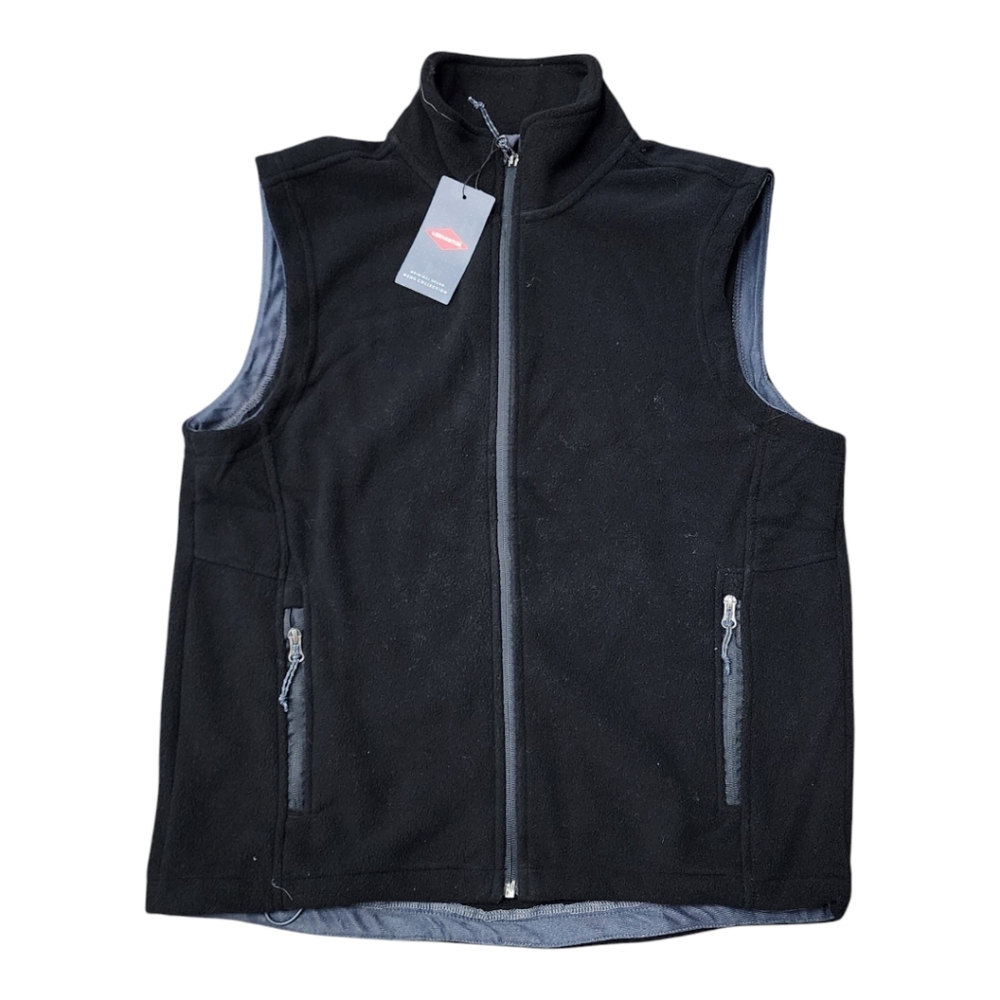 Man "Black Fleece Vest – Sleek, Warm, and Versatile"